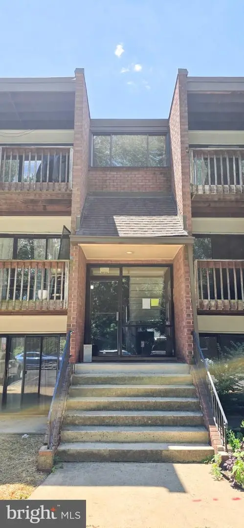 10725 West Dr #104, Fairfax, VA 22030 - #1