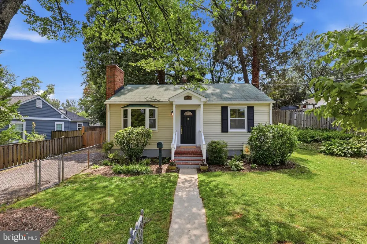 10925 Milburn St, Fairfax, VA 22030 - #1