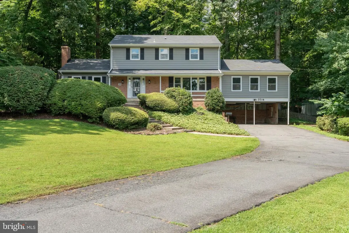 3514 Cobb Dr, Fairfax, VA 22030 - #1