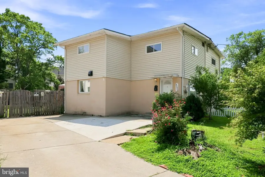 4230 Ardmore Pl, Fairfax, VA 22030 - #3