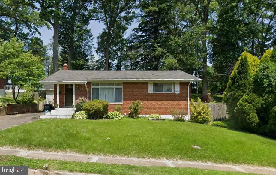 10212 Stratford Ave, Fairfax, VA 22030 - #1