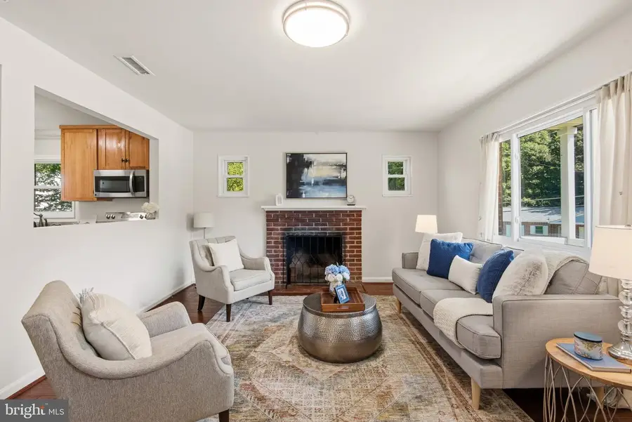 3726 Tedrich Blvd, Fairfax, VA 22031 - #2