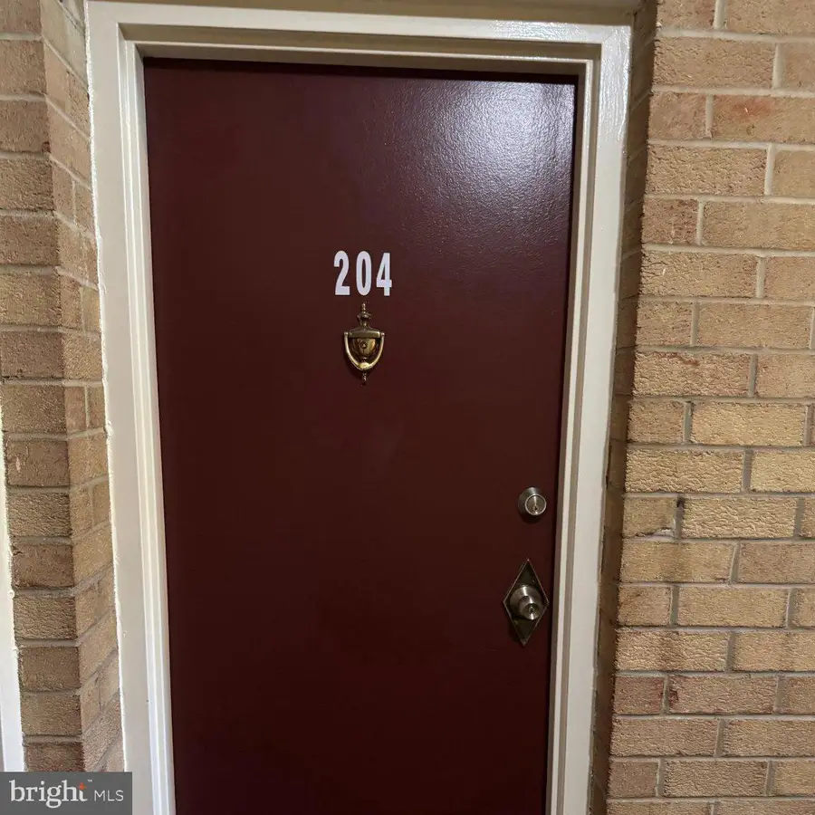 3991 Lyndhurst Dr #204, Fairfax, VA 22031 - #3