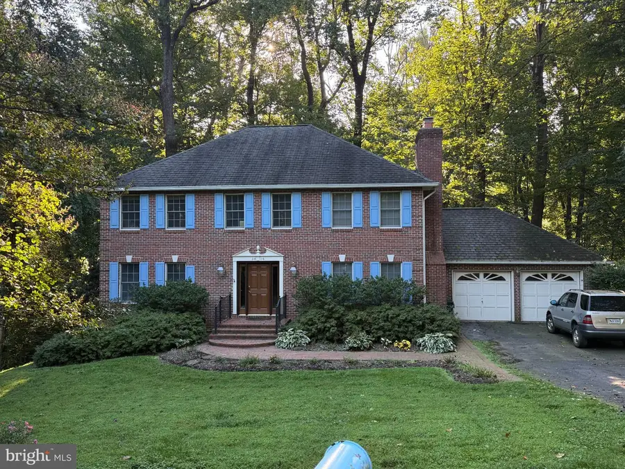 3806 Haynsworth Pl, Fairfax, VA 22031 - #2