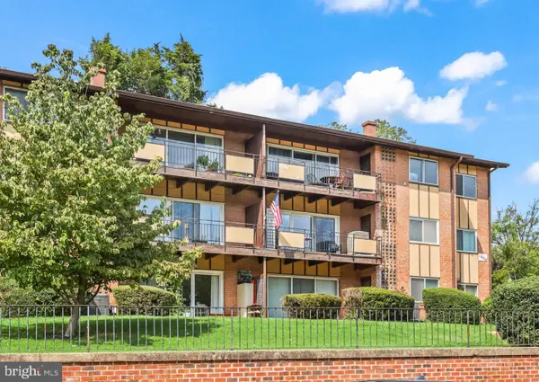 10026 Fair Woods Dr #330, FAIRFAX, VA 22030