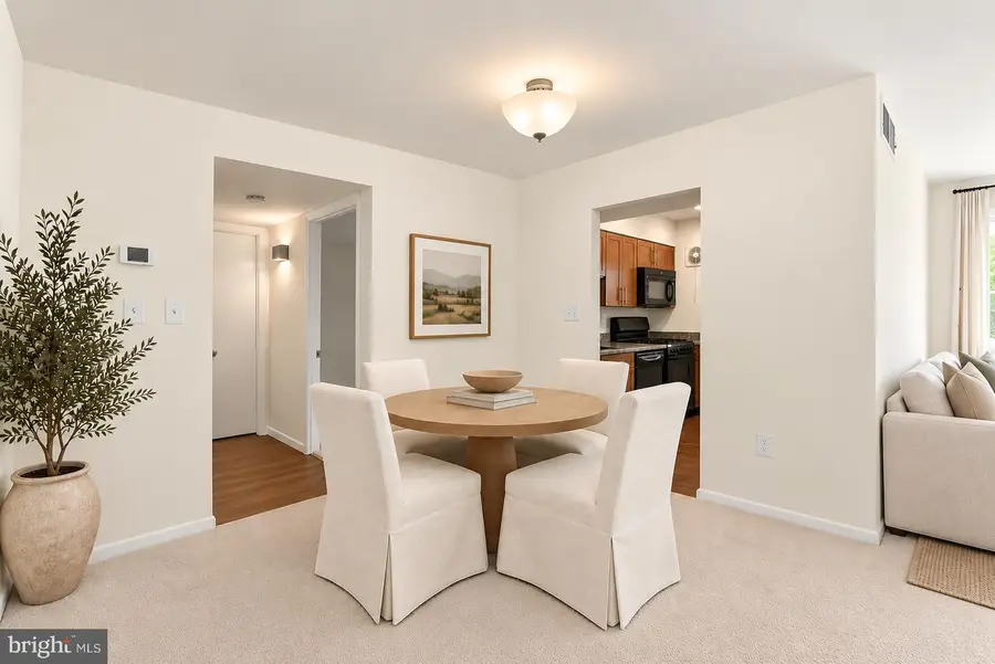 9479 Fairfax Blvd #302, Fairfax, VA 22031 - #3