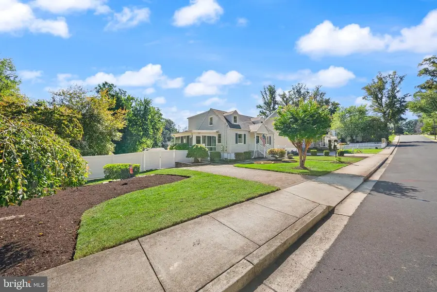 4019 Poplar St, Fairfax, VA 22030 - #3
