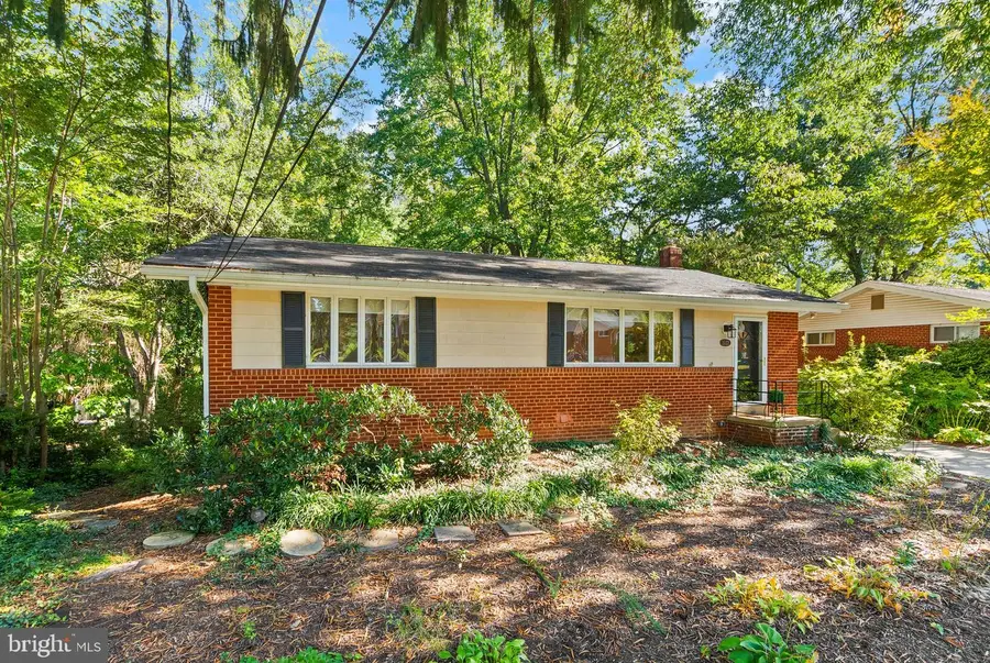 3523 Jean St, Fairfax, VA 22030 - #2