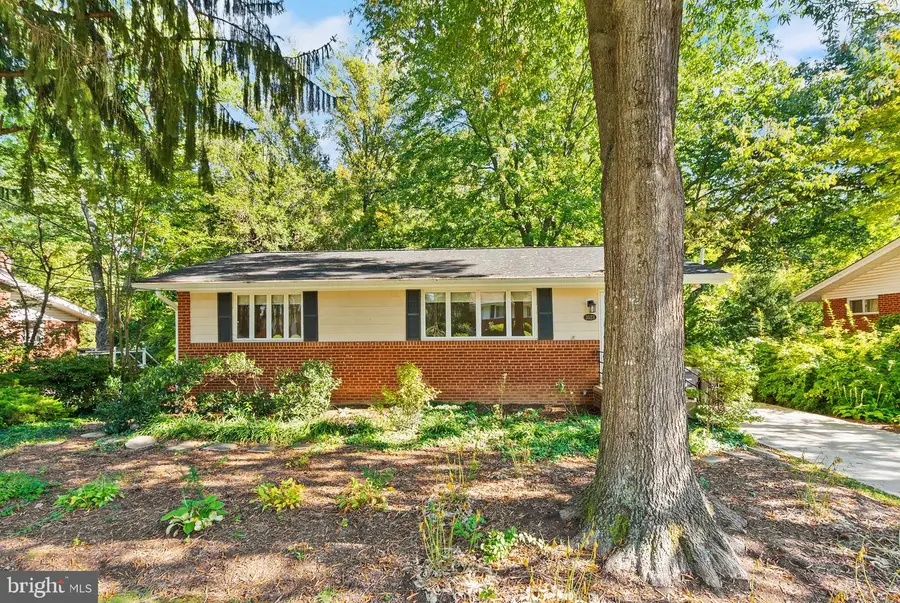 3523 Jean St, Fairfax, VA 22030 - #3