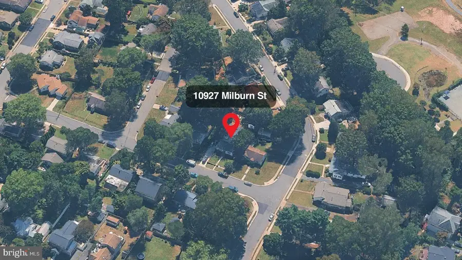10927 Milburn St, Fairfax, VA 22030 - #3