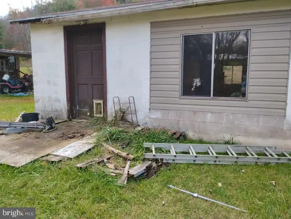 549 Buffalo Mountain Rd, WILLIS, VA 24380