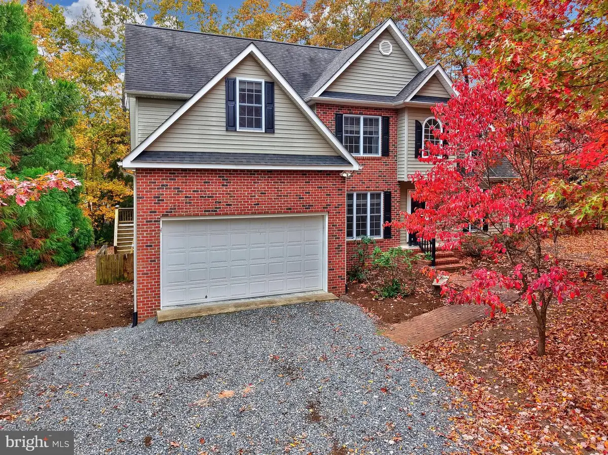 4 Highland Rd, Palmyra, VA 22963 - Image #1