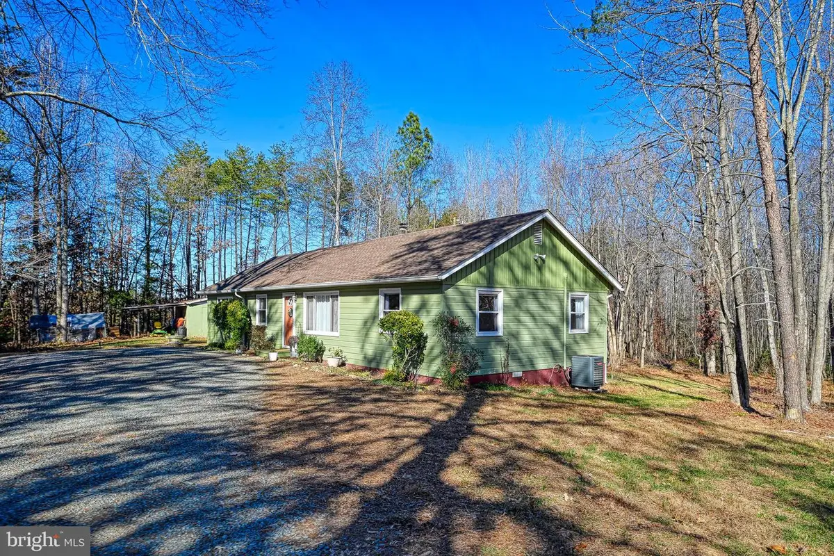 589 Three Chopt Rd, Kents Store, VA 23084 - Image #1