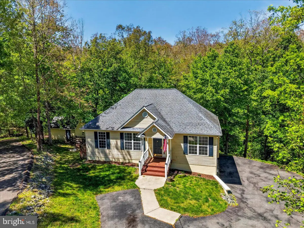 18 Chickasaw Pl, Palmyra, VA 22963 - #1