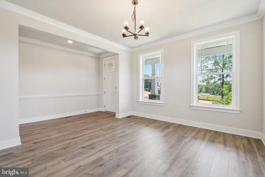 9130 Kingston Rd, Broad Run, VA 20137 - Image #2