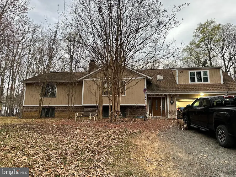 3587 Monarch Ln, Midland, VA 22728 - Image #2