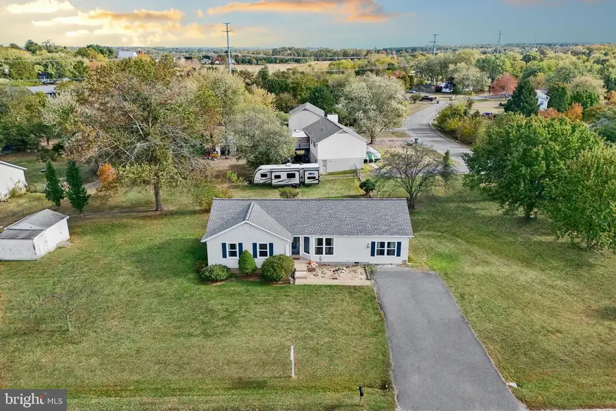 6835 Brianwood Ct, Bealeton, VA 22712 - Image #2