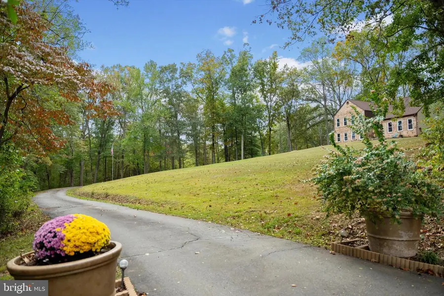 7414 Kettle Ridge Dr, Nokesville, VA 20181 - Image #2