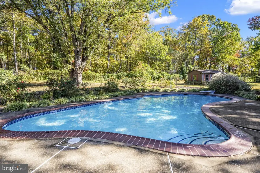 7213 N Starcrest Dr, Warrenton, VA 20187 - Image #3