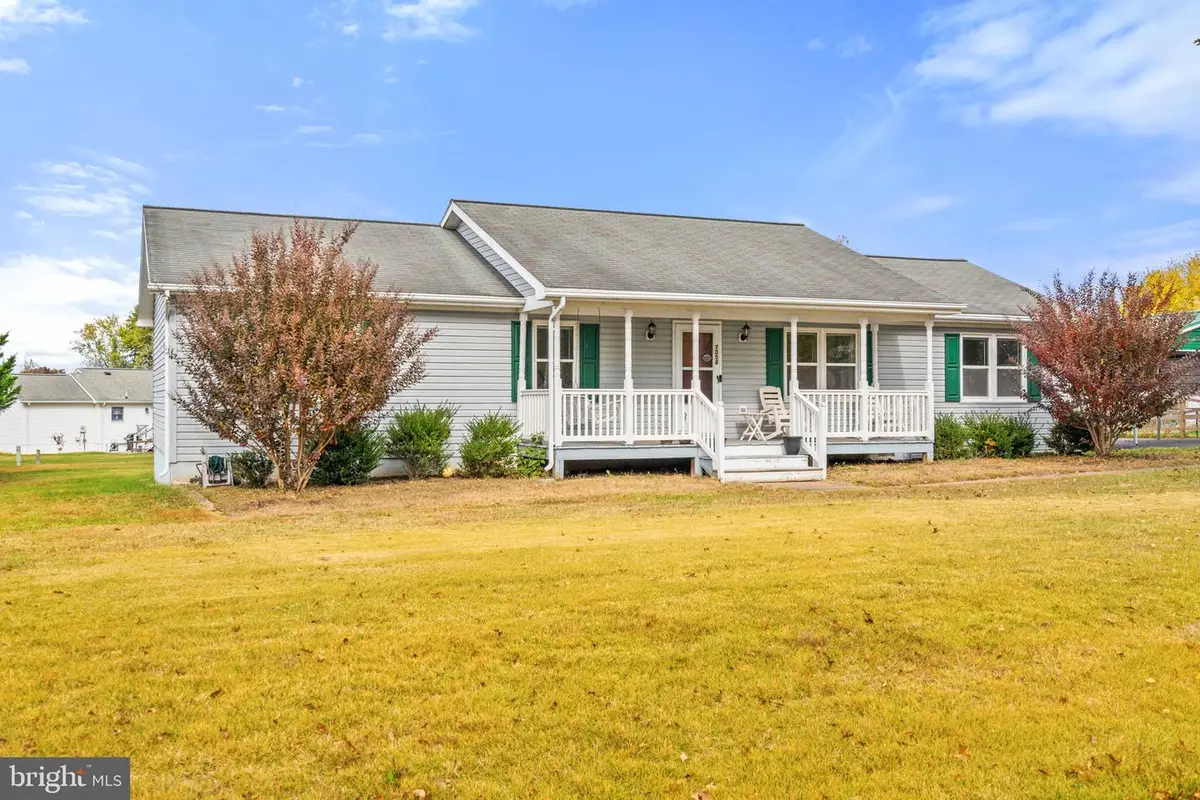 7058 Helm Dr, Remington, VA 22734 - Image #1