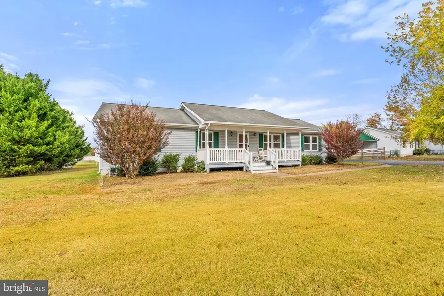 7058 Helm Dr, Remington, VA 22734 - Image #2