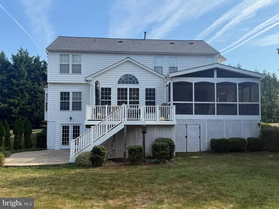 7182 Evan Ct, Warrenton, VA 20187 - Image #2