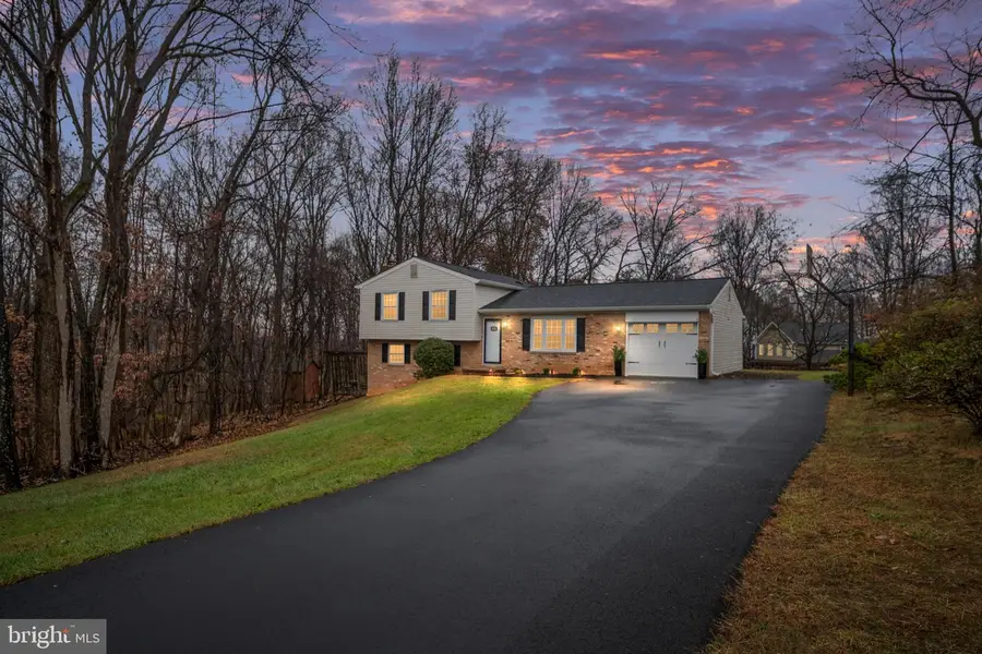 6765 Settlers Ridge Rd, Warrenton, VA 20187 - Image #2