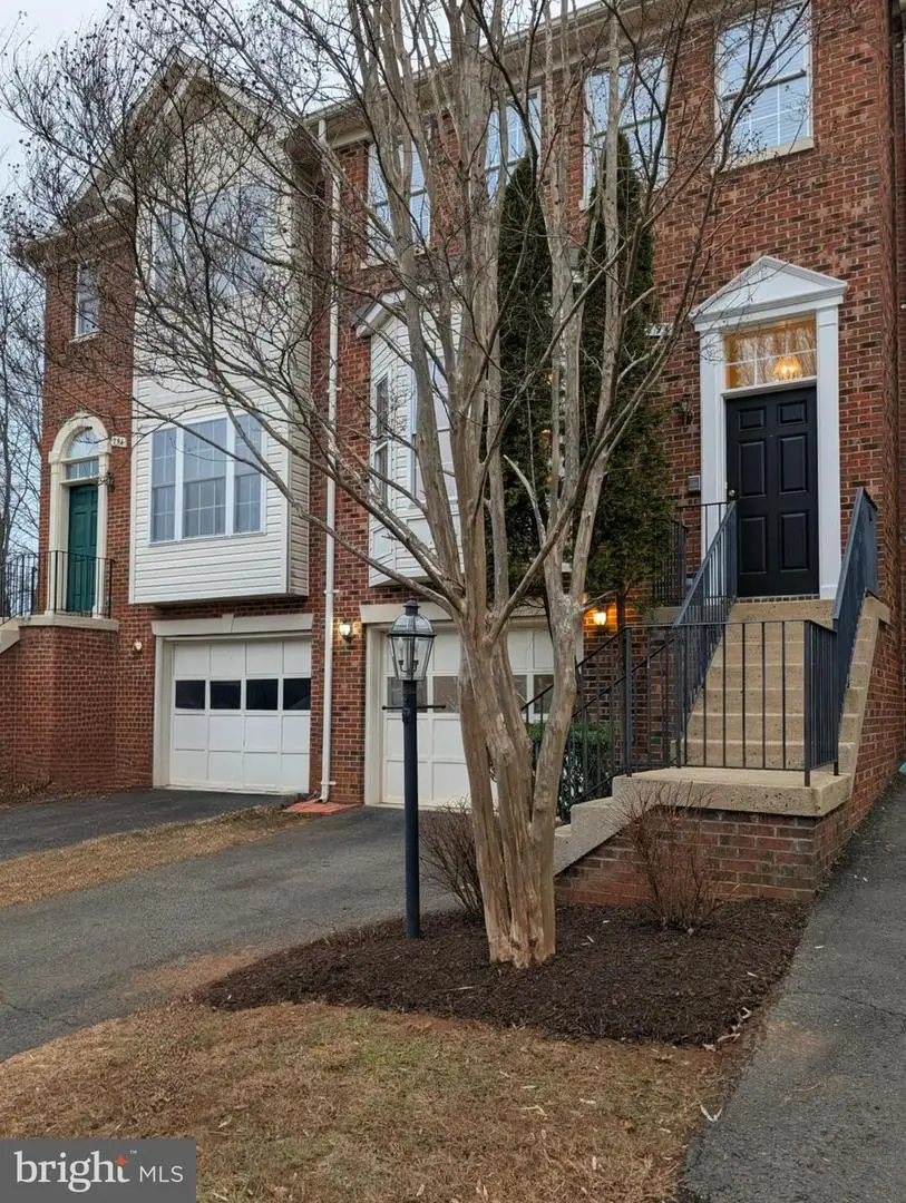 796 Col Edmonds Ct, Warrenton, VA 20186 - Image #1