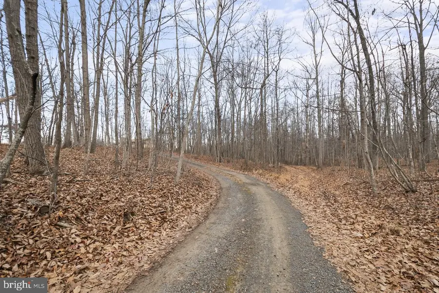 7389-7391 Leeds Manor Rd, Marshall, VA 20115 - Image #3