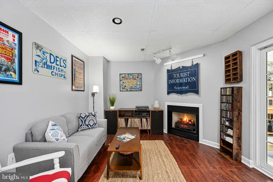 787 General Wallace Ct, Warrenton, VA 20186 - Image #2