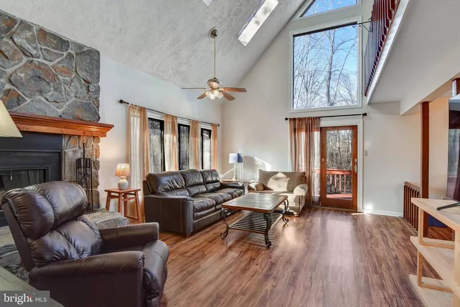6225 Windy Hill Ln, Broad Run, VA 20137 - Image #2