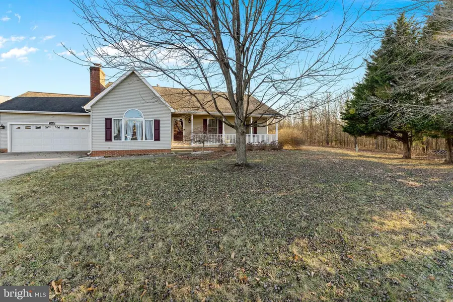 6450 Waterdale Ct, Bealeton, VA 22712 - #2