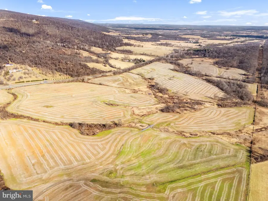 1041 Winchester Rd, Paris, VA 20130 - #3