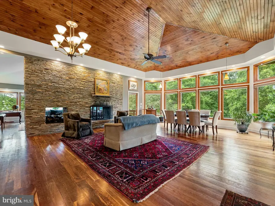 3959 Cobbler Mountain Rd, Delaplane, VA 20144 - #3