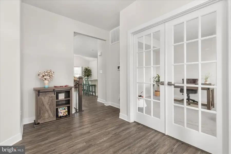 4101 Clarke St, Bealeton, VA 22712 - #3