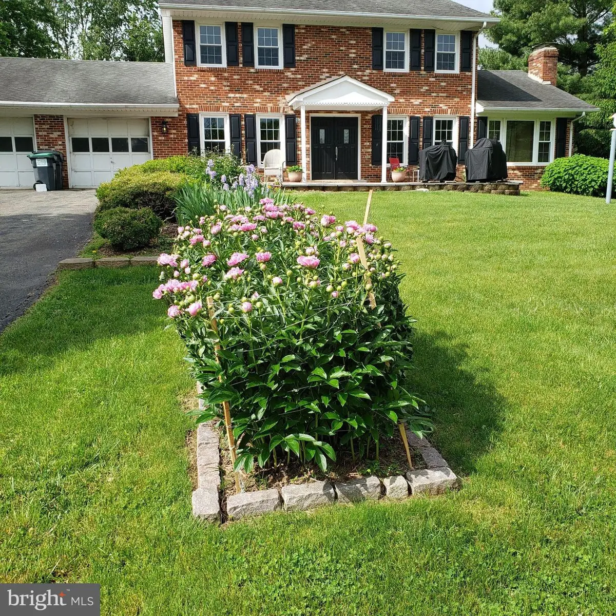 6521 Lancaster Dr, Warrenton, VA 20187 - #1