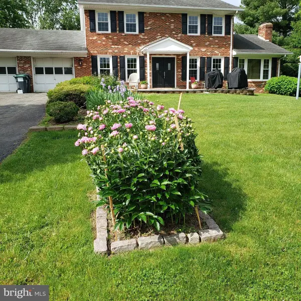 6521 Lancaster Dr, WARRENTON, VA 20187