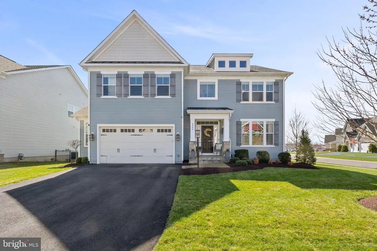 4844 Point Rd, Warrenton, VA 20187 - #1