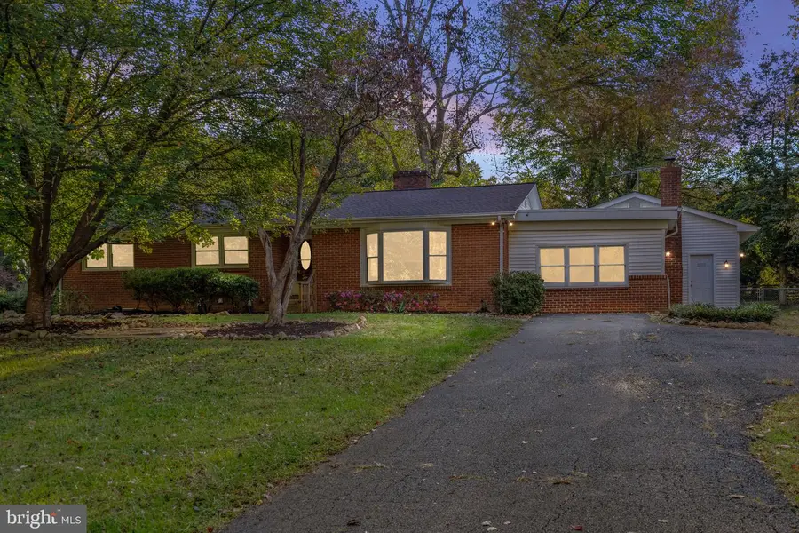 6741 Maxwell Ave, Warrenton, VA 20187 - #3