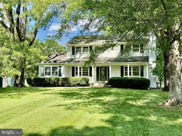 9248 Springs Rd, WARRENTON, VA 20186