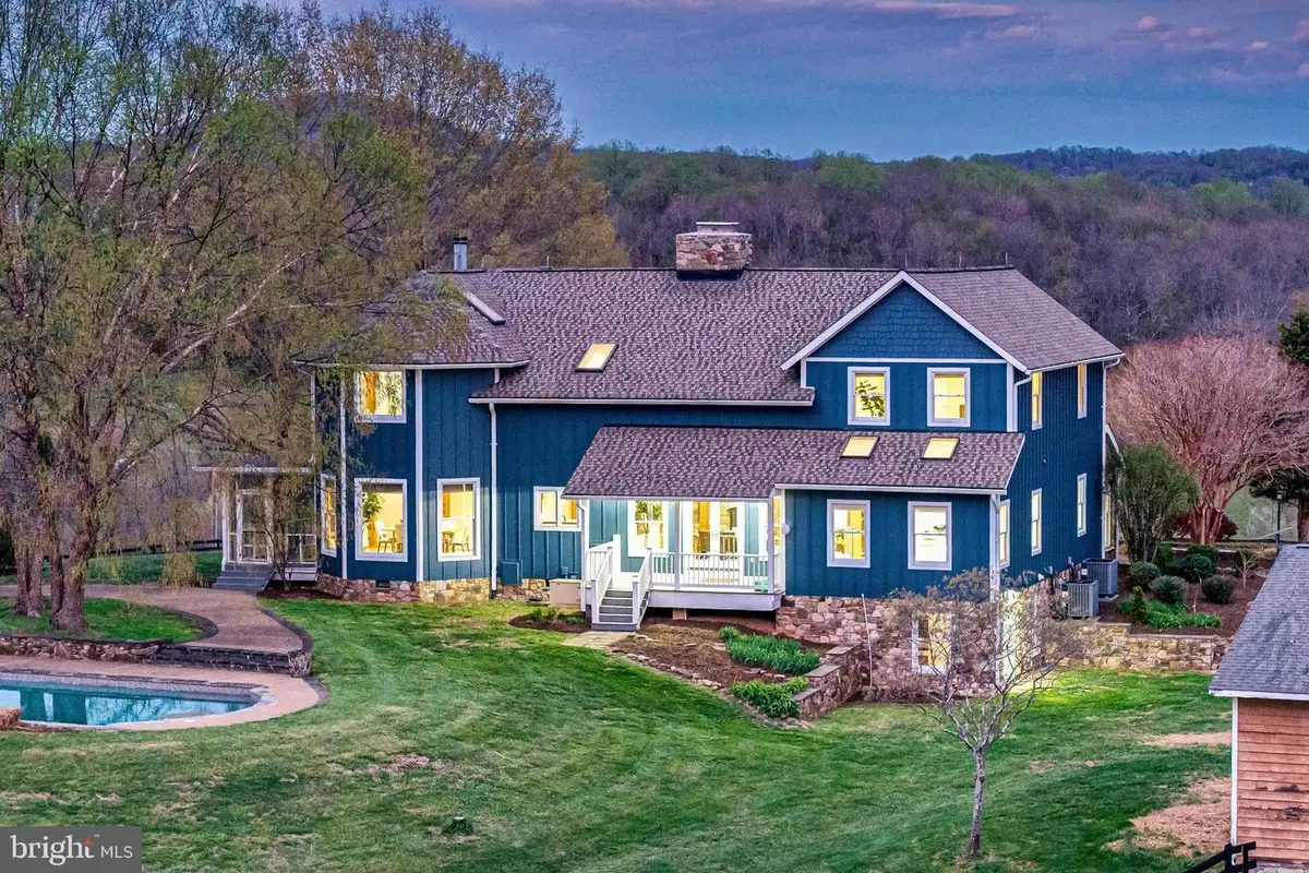 11597 Leeds Chapel Ln, Markham, VA 22643 - #1