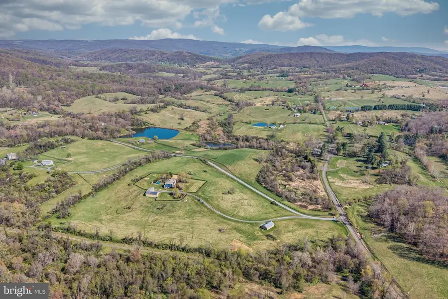 11597 Leeds Chapel Ln, Markham, VA 22643 - #3