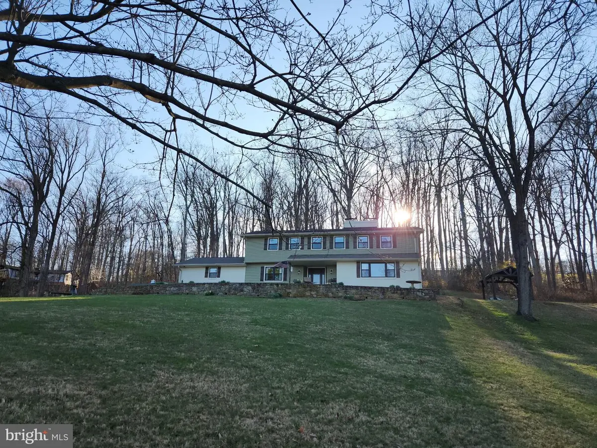 7360 Bear Wallow Dr, Warrenton, VA 20186 - #1