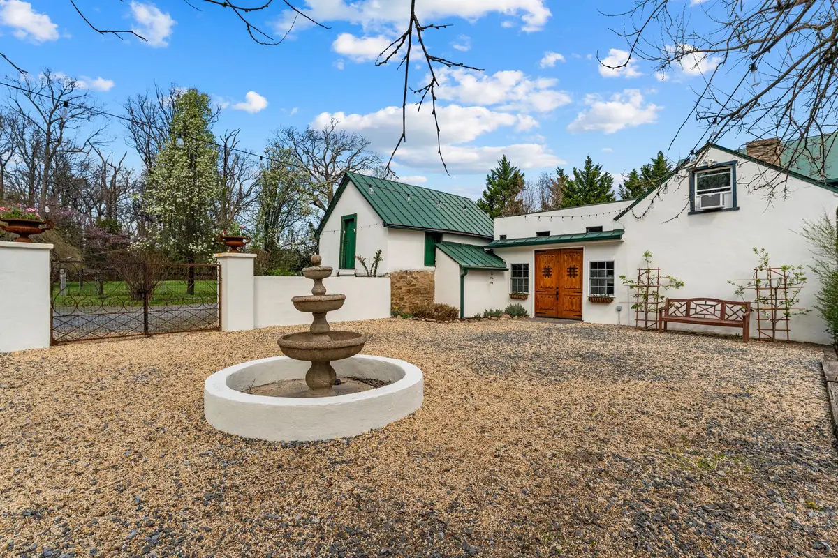 4094 Whiting Rd, Marshall, VA 20115 - #1