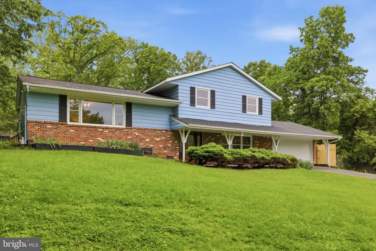 7338 Stuart Cir, Warrenton, VA 20187 - #1