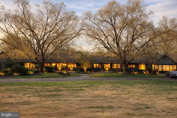 2517 Five Points Rd, MARSHALL, VA 20115