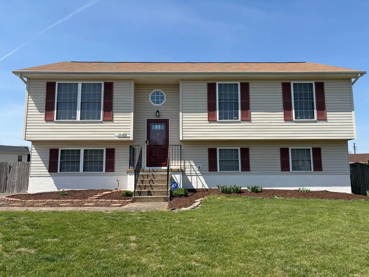 12166 Amanda Ct, Remington, VA 22734 - #1