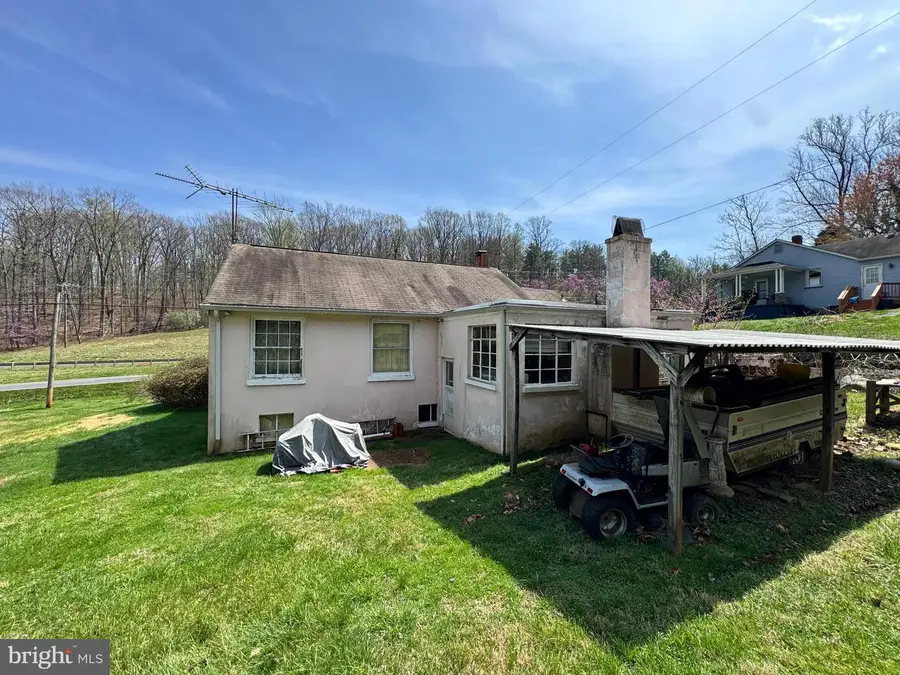 6726 James Madison Hwy, Warrenton, VA 20186 - #3