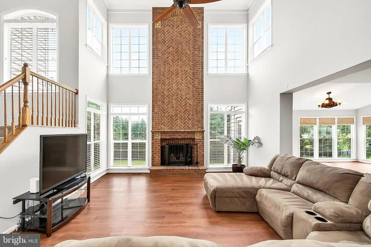 5548 Eiseley Ct, Warrenton, VA 20187 - #1