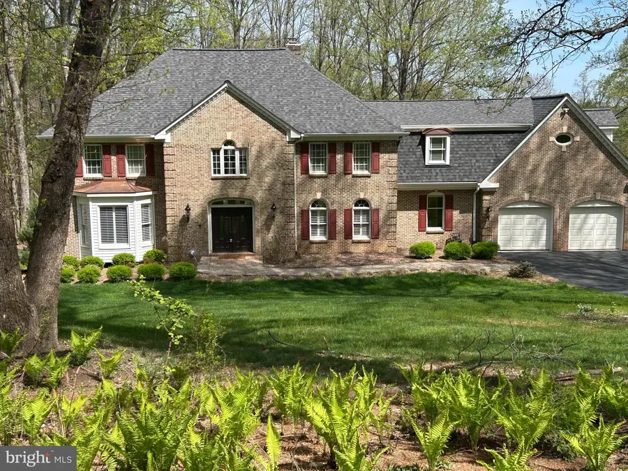 5828 Hunton Wood Dr, Broad Run, VA 20137 - #3